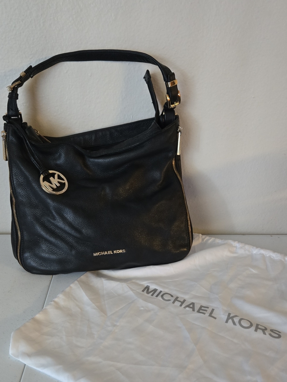 Michael Kors Essex Large Black Leather Shoulder Hobo Bag + Dust Bag